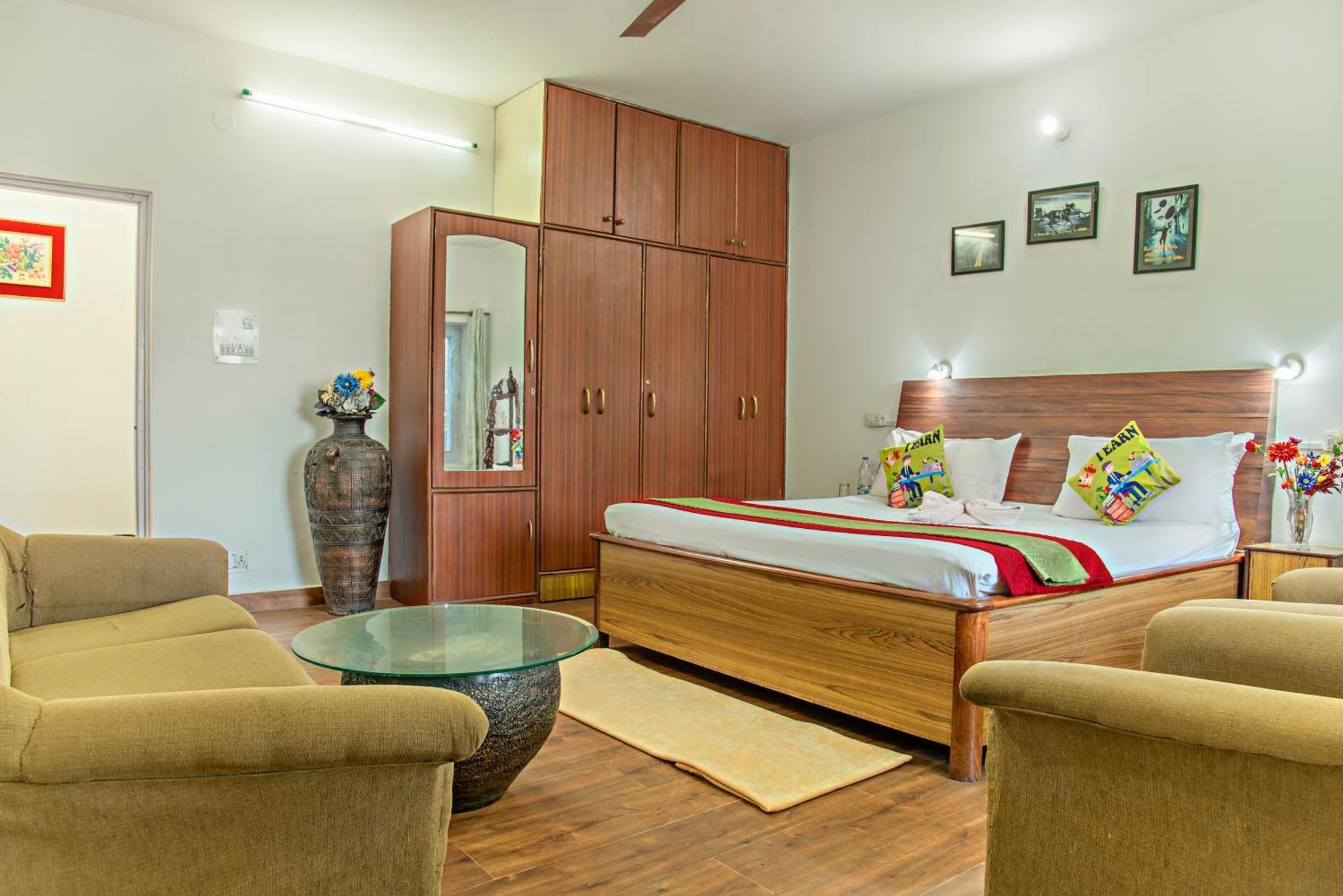 5 Bedrooms By Humble Stay カソーリ エクステリア 写真